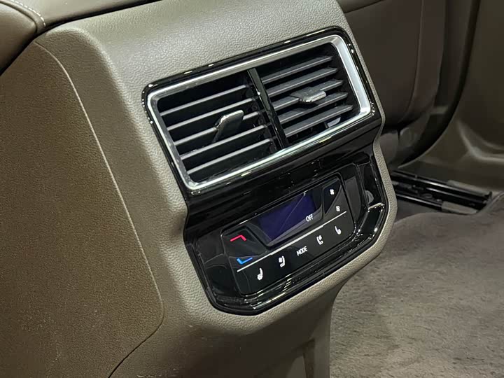 Фото 19 - Volkswagen Viloran