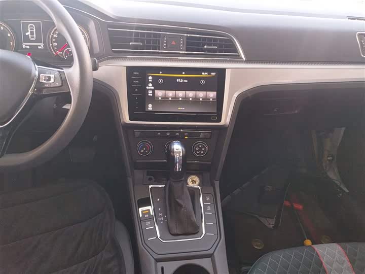 Фото 13 - Volkswagen Lamando L