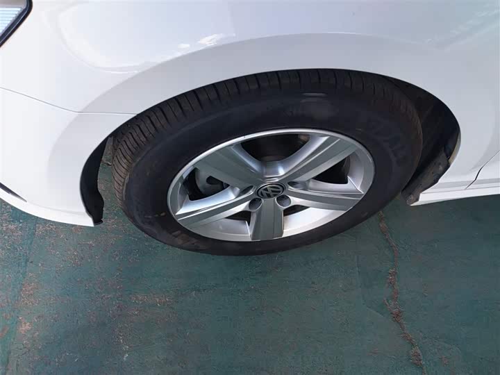 Фото 23 - Volkswagen Lamando L