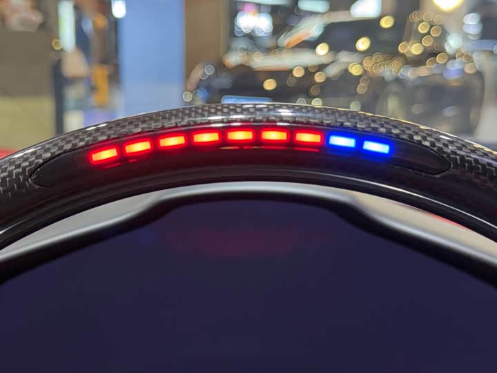 Фото 12 - Ferrari 296