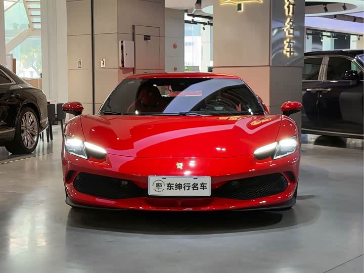 Фото 2 - Ferrari 296