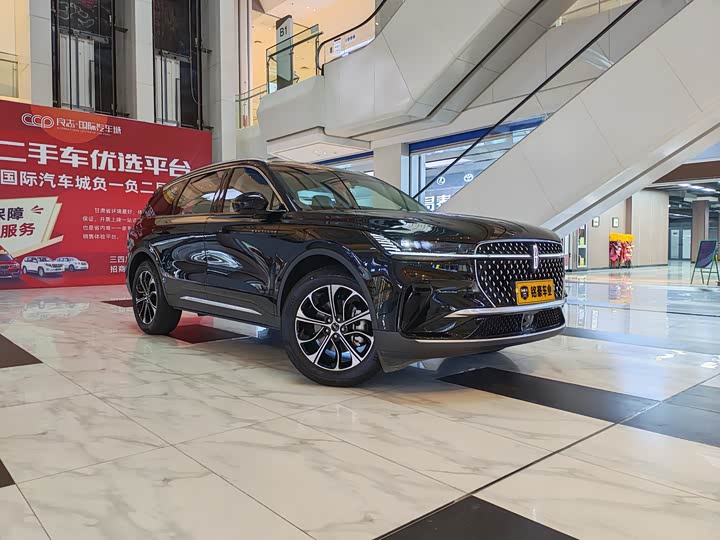 Фото 2 - Lincoln Nautilus