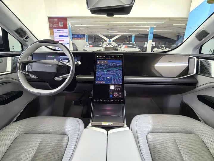 Фото 4 - HiPhi Y