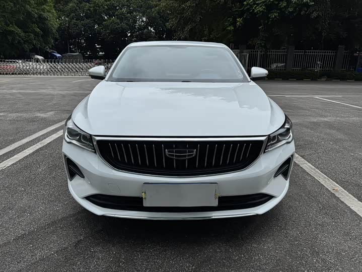 Фото 27 - Geely Emgrand