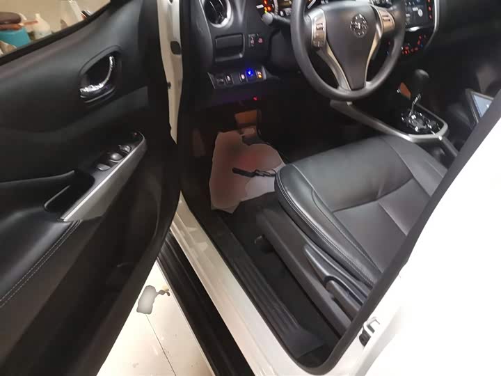 Фото 16 - Nissan Terra