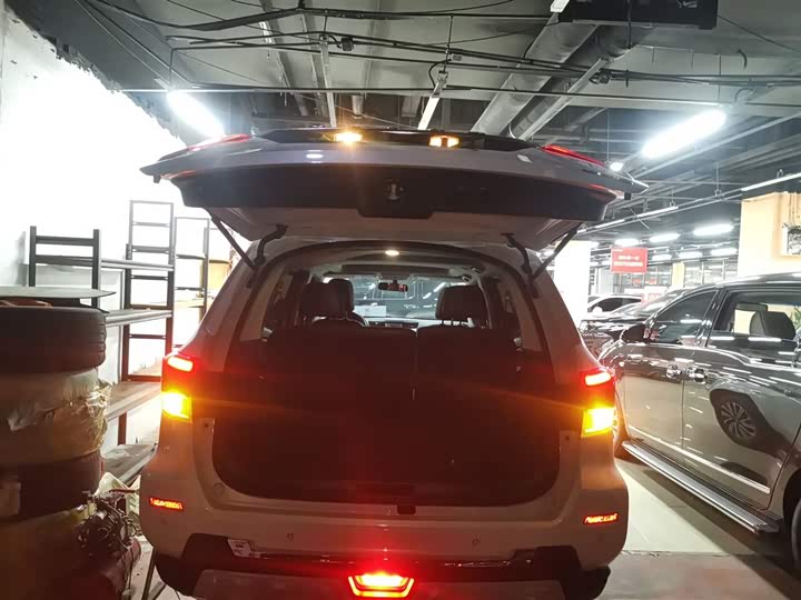 Фото 19 - Nissan Terra