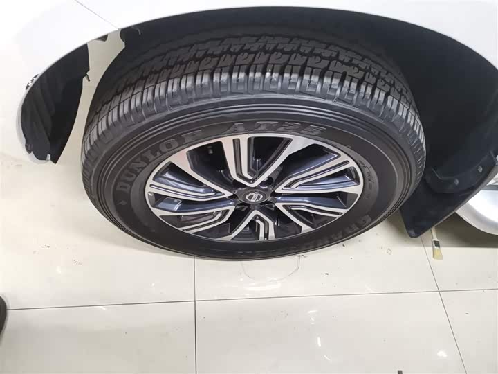 Фото 23 - Nissan Terra