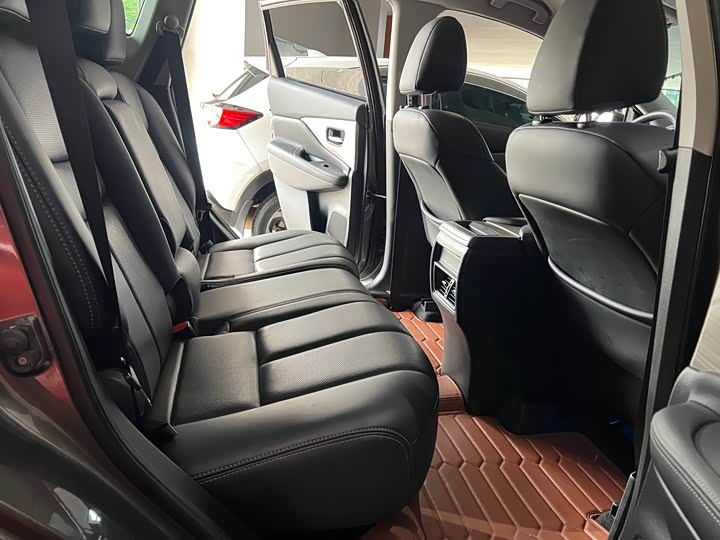 Фото 7 - Nissan Murano