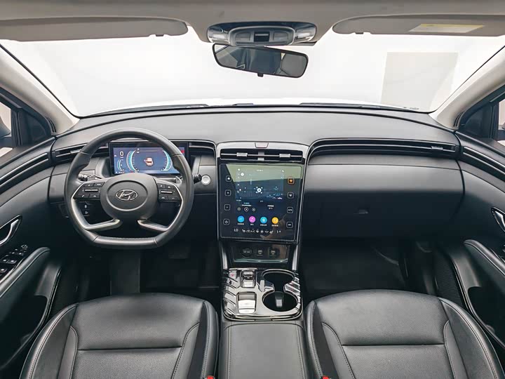 Фото 16 - Hyundai Tucson L