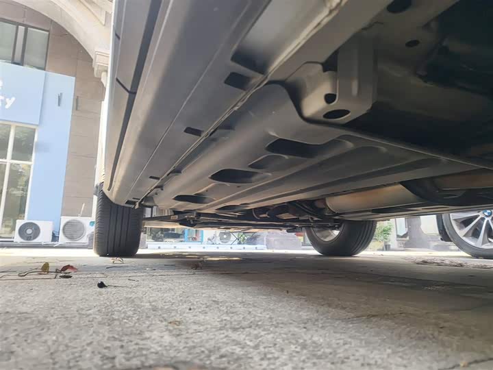 Фото 18 - Geely Coolray