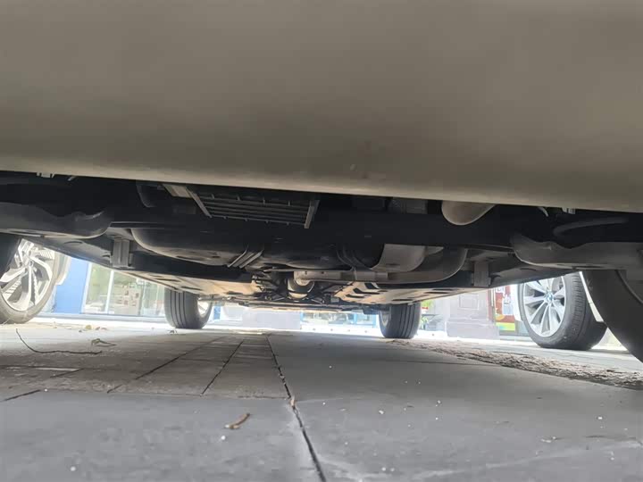 Фото 25 - Geely Coolray