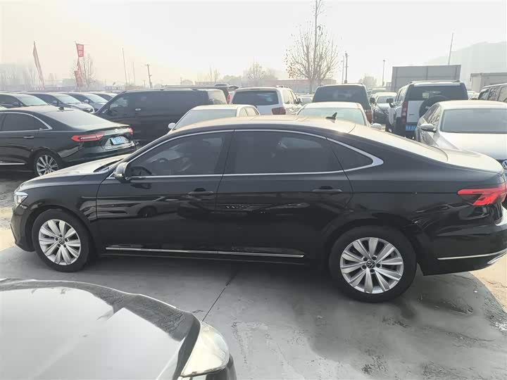 Фото 5 - Volkswagen Passat