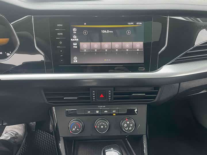 Фото 14 - Volkswagen Passat