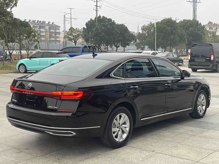 Фото 26 - Volkswagen Passat