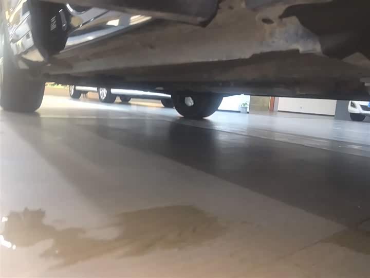 Фото 21 - Geely Monjaro