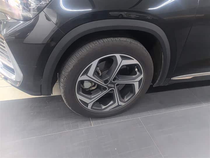 Фото 23 - Geely Monjaro