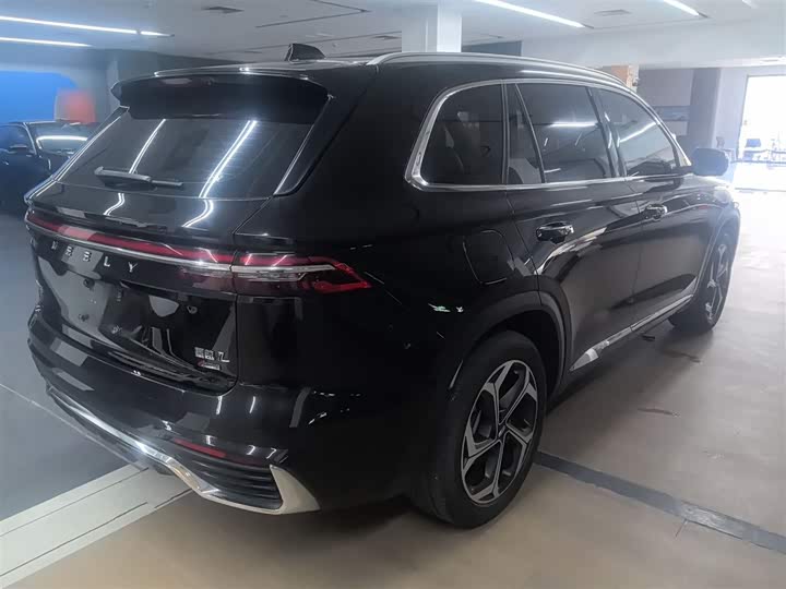 Фото 7 - Geely Monjaro