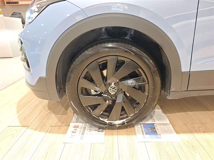 Фото 23 - Volkswagen Tharu