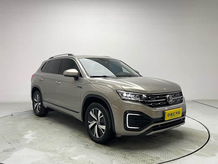 Фото 3 - Volkswagen Tayron GTE Hybrid