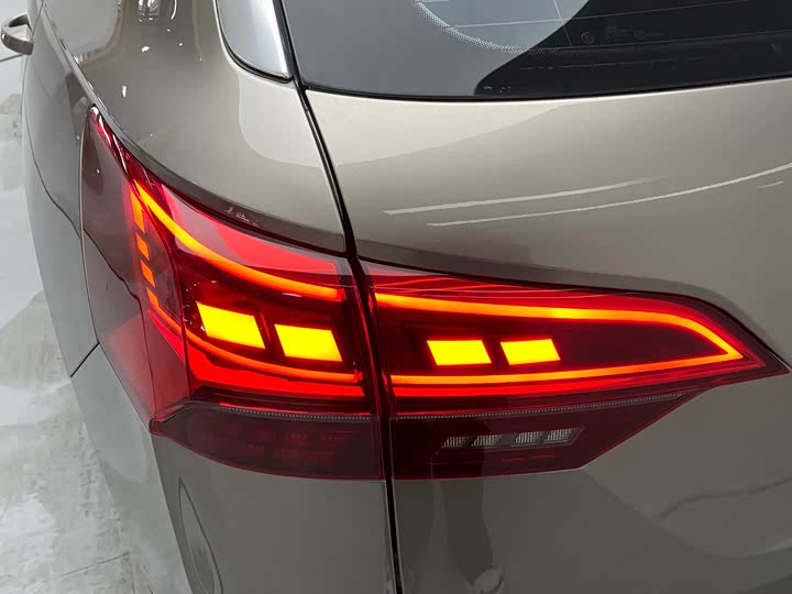 Фото 7 - Volkswagen Tayron GTE Hybrid