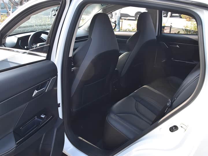 Фото 10 - XPeng G3