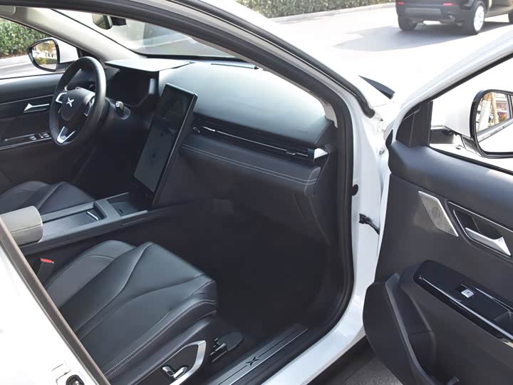 Фото 14 - XPeng G3