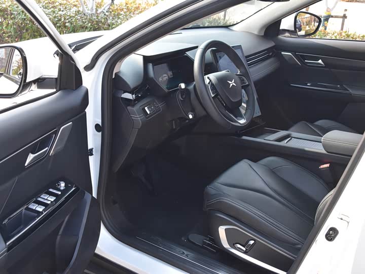 Фото 8 - XPeng G3