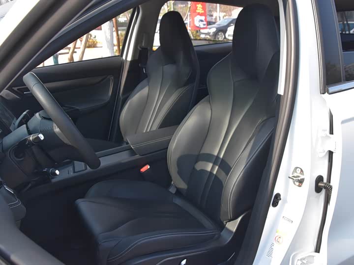 Фото 9 - XPeng G3