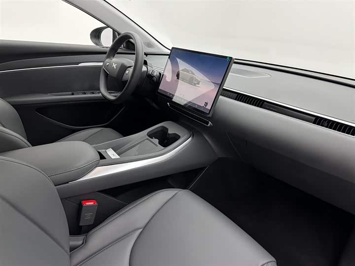 Фото 18 - XPeng Mona M03