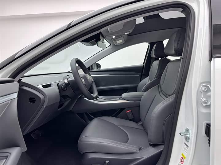 Фото 19 - XPeng Mona M03