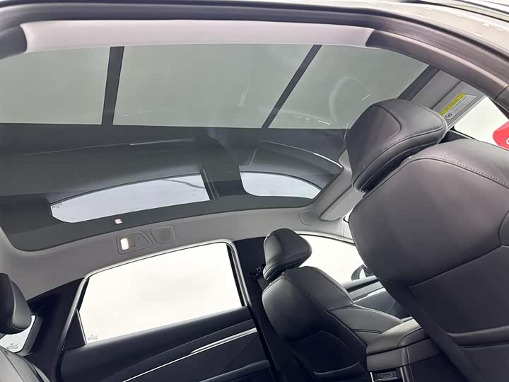 Фото 23 - XPeng Mona M03