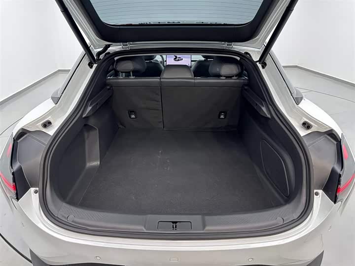 Фото 25 - XPeng Mona M03