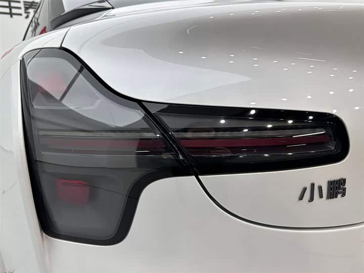 Фото 27 - XPeng Mona M03