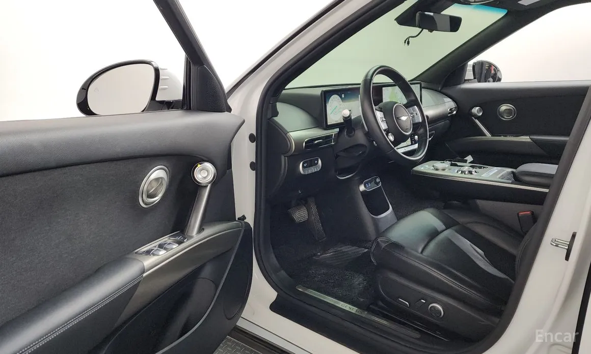 Фото 10 - Genesis GV60