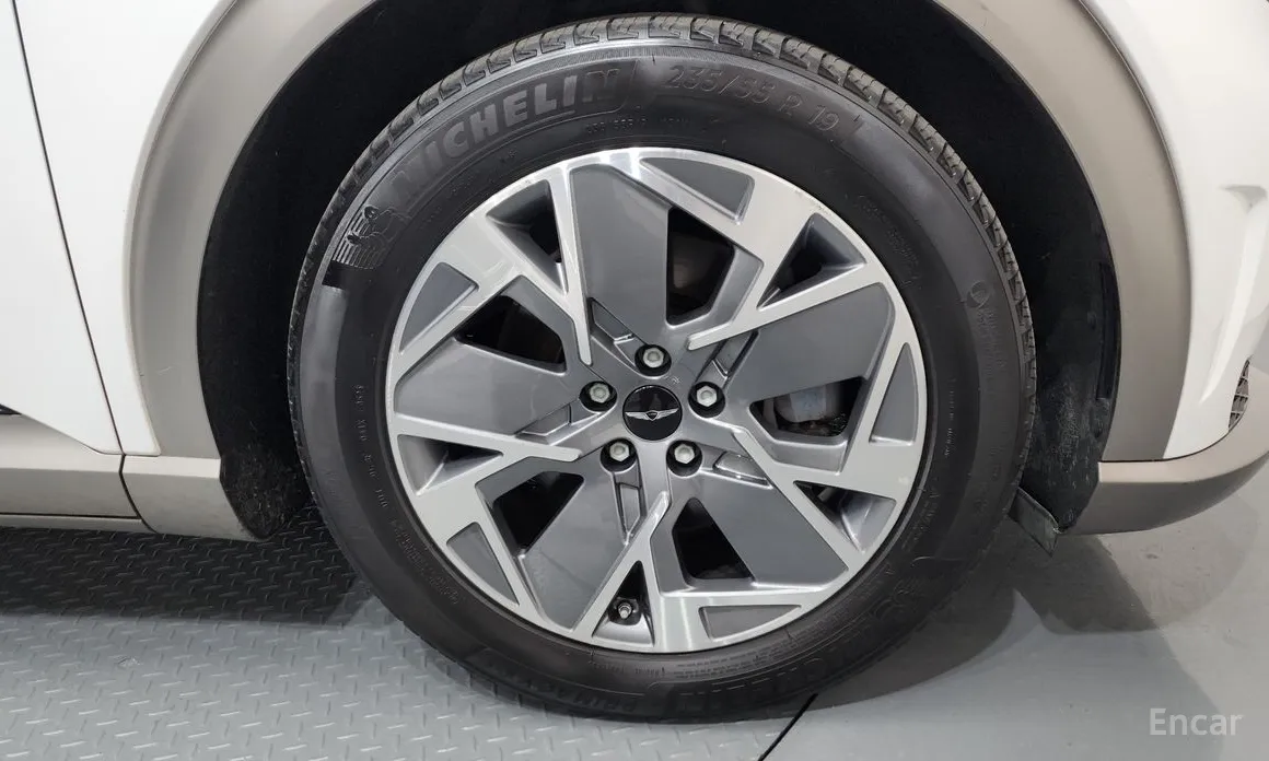 Фото 5 - Genesis GV60