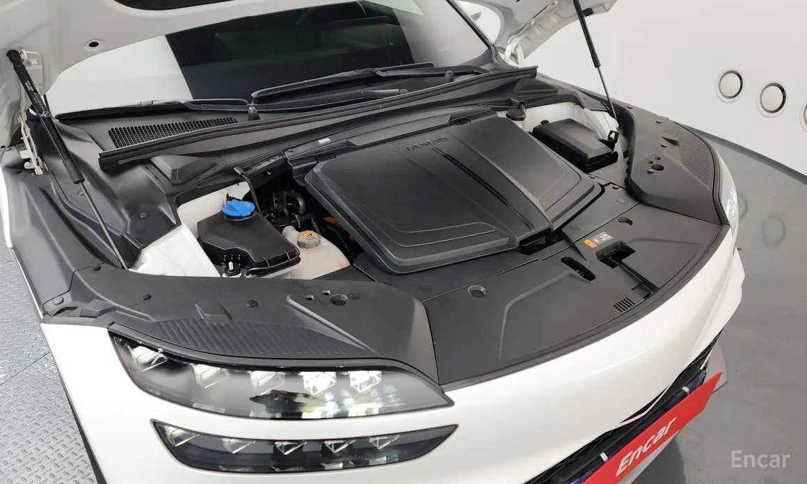 Фото 6 - Genesis GV60