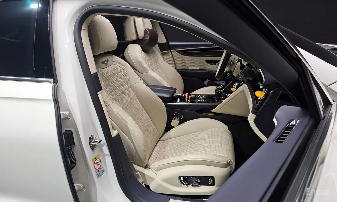 Фото 10 - Bentley Flying Spur