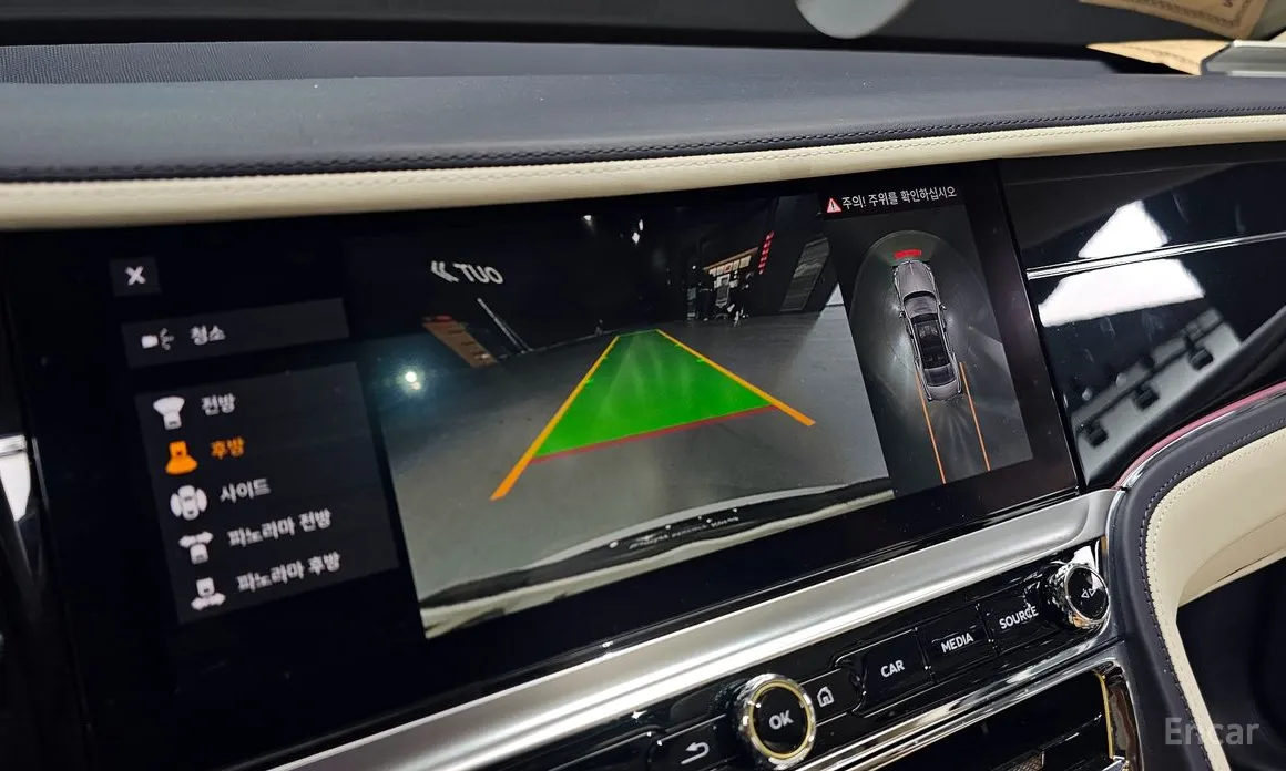 Фото 13 - Bentley Flying Spur