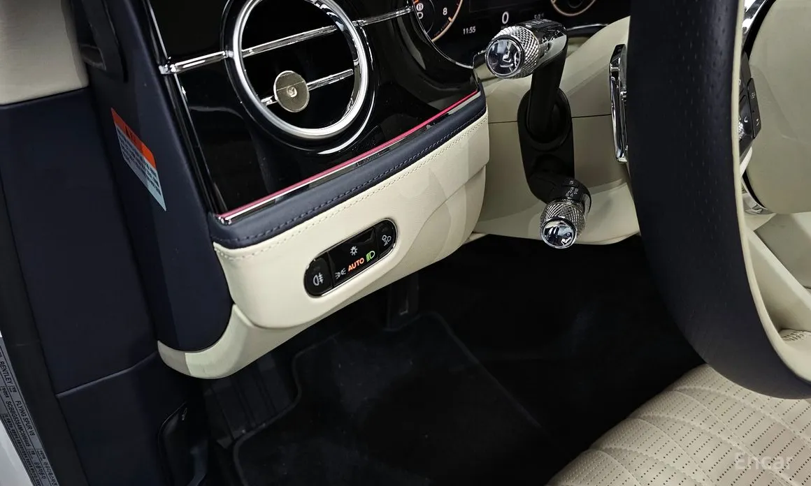 Фото 19 - Bentley Flying Spur