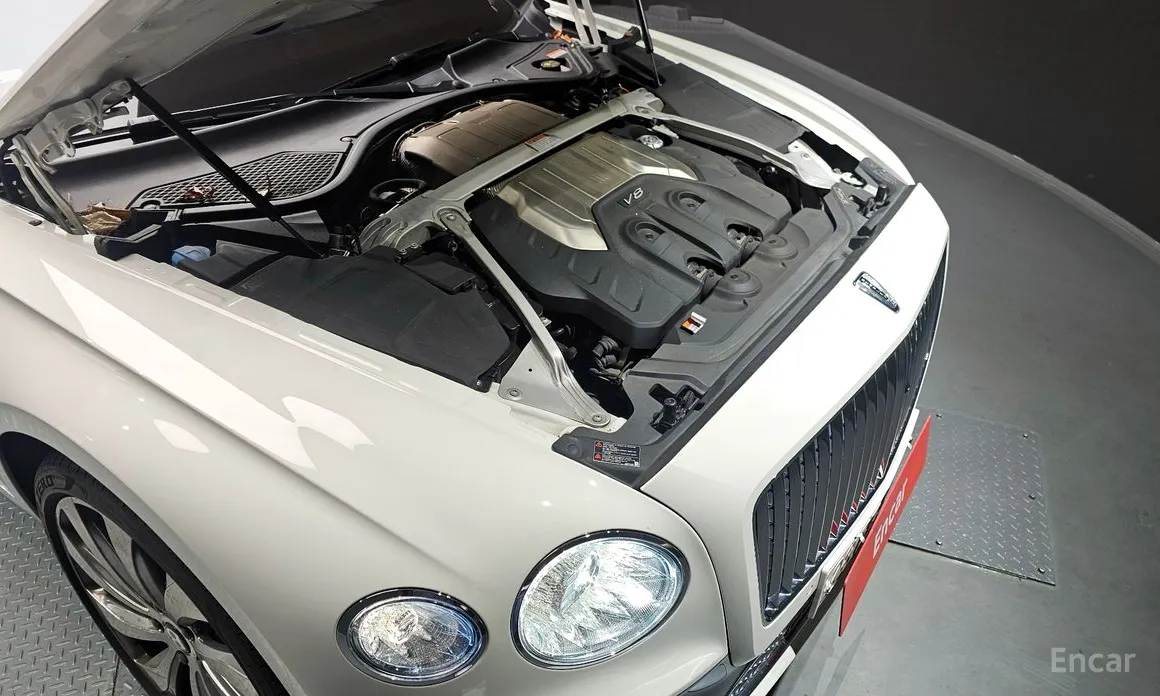 Фото 6 - Bentley Flying Spur