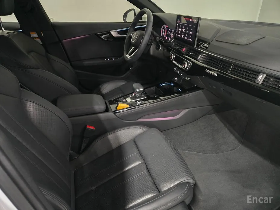 Фото 10 - Audi A4