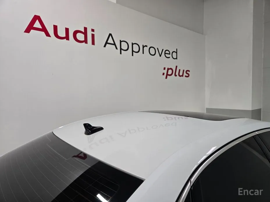 Фото 12 - Audi A4