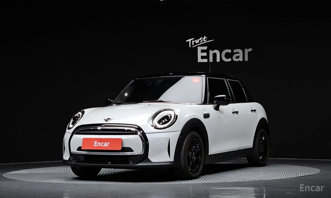 Фото 1 - Mini Cooper