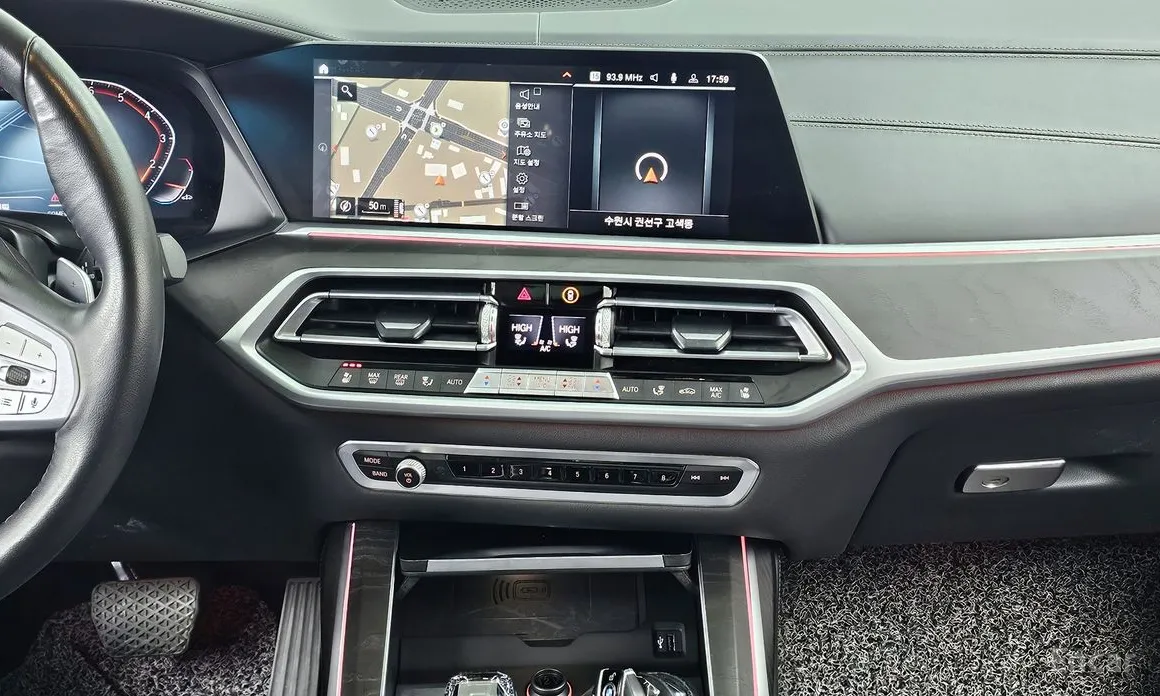 Фото 14 - BMW X7