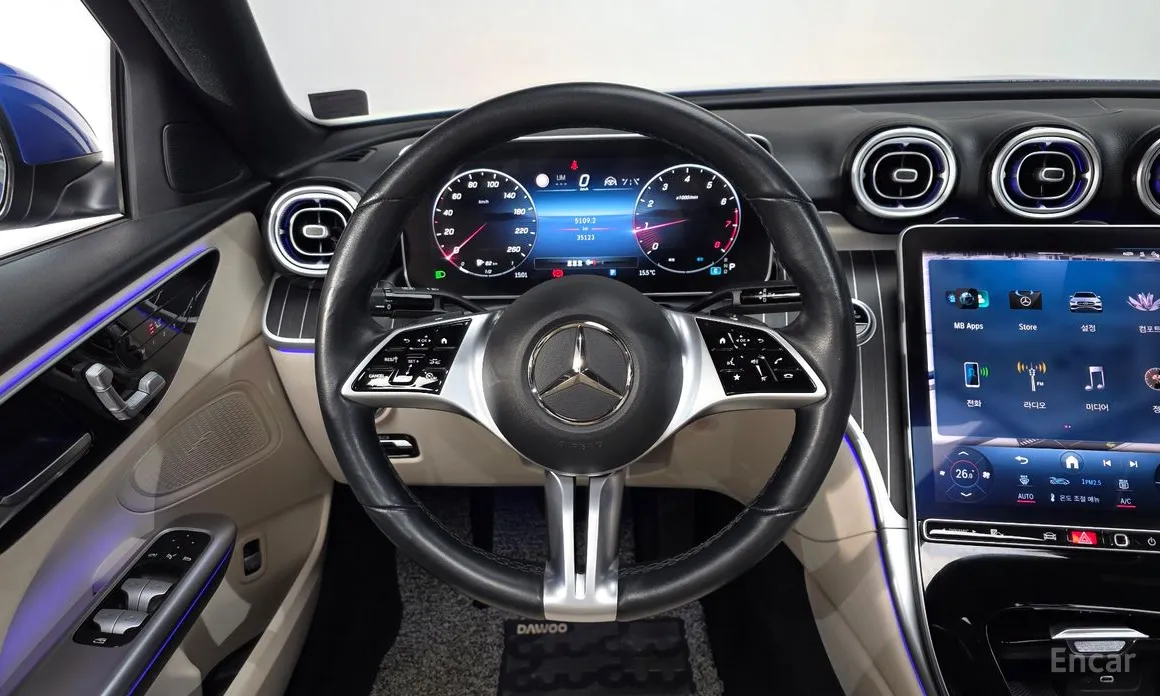 Фото 13 - Mercedes-Benz C-Class