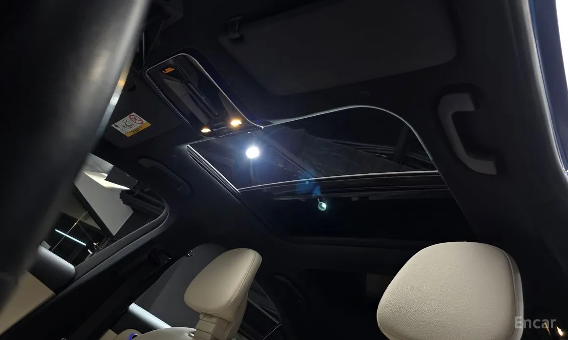 Фото 19 - Mercedes-Benz C-Class