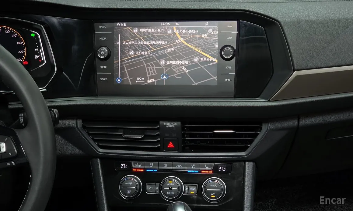 Фото 14 - Volkswagen Jetta