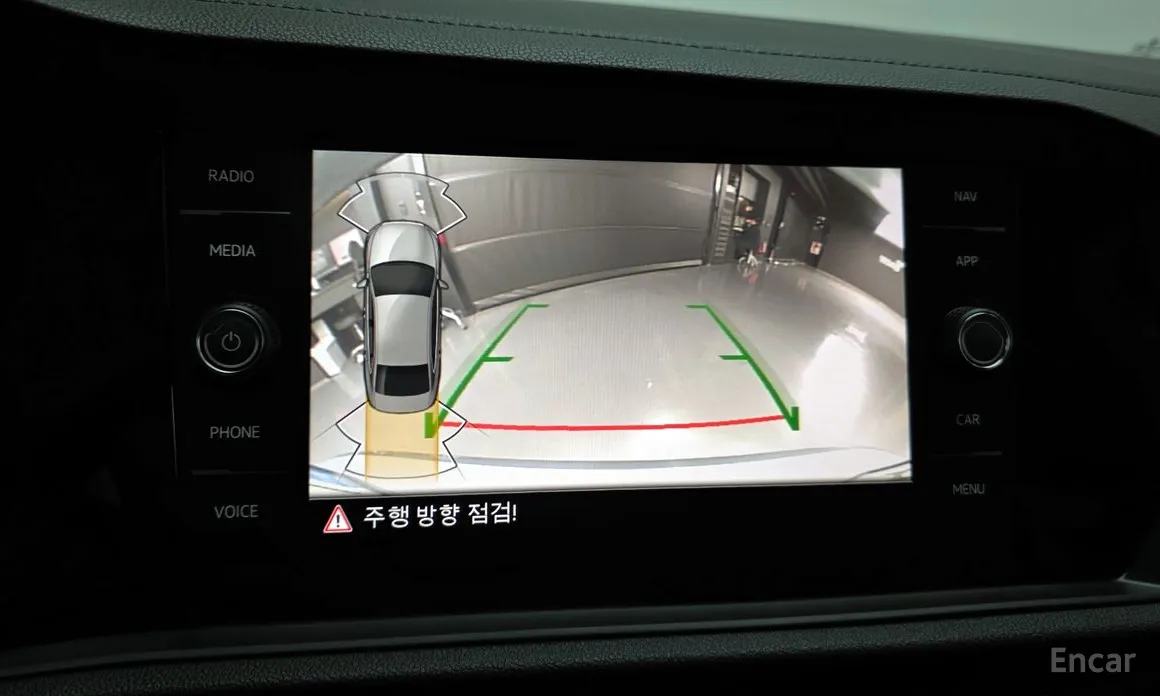 Фото 15 - Volkswagen Jetta