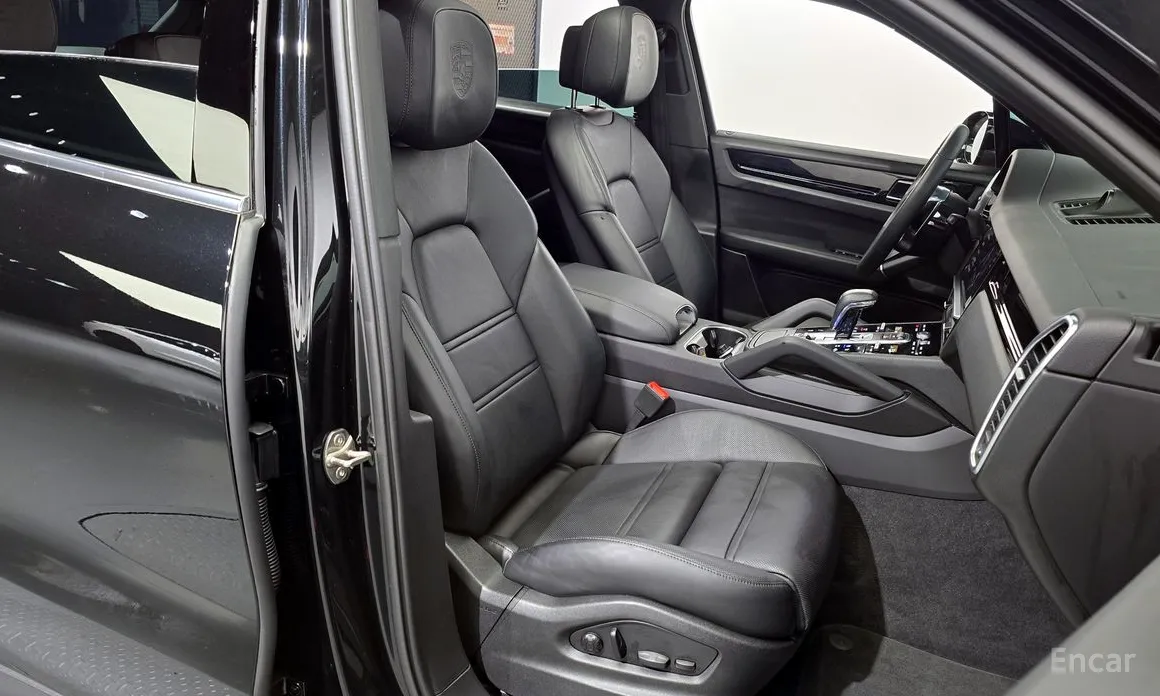 Фото 12 - Porsche Cayenne
