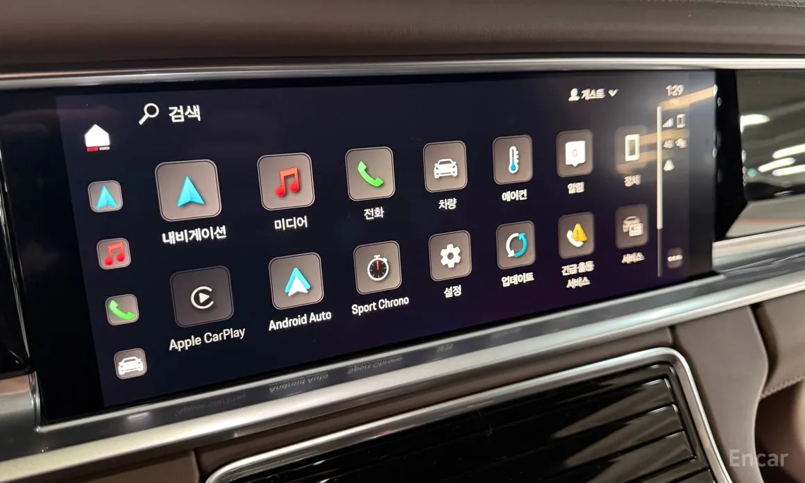 Фото 16 - Porsche Panamera